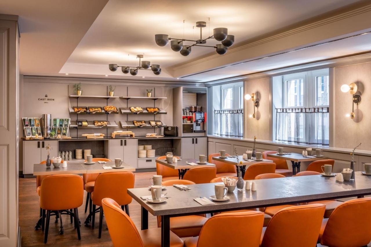 Cologne Marriott Hotel Екстериор снимка The dining room at the 100 East 53rd Street location
